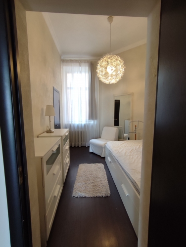 Izīrē dzīvokli, Krišjāņa Valdemāra iela 11, Rīga, Labais krasts, Centrs / 550 € 12