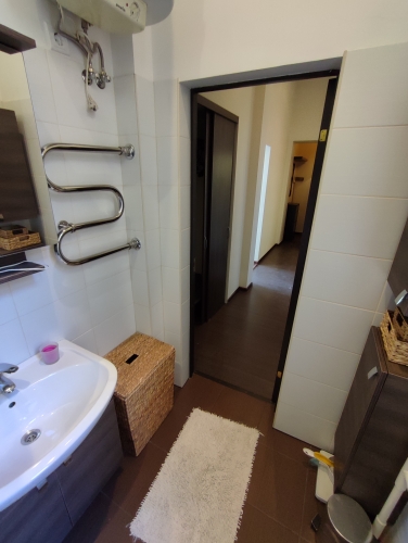 Izīrē dzīvokli, Krišjāņa Valdemāra iela 11, Rīga, Labais krasts, Centrs / 550 € 18