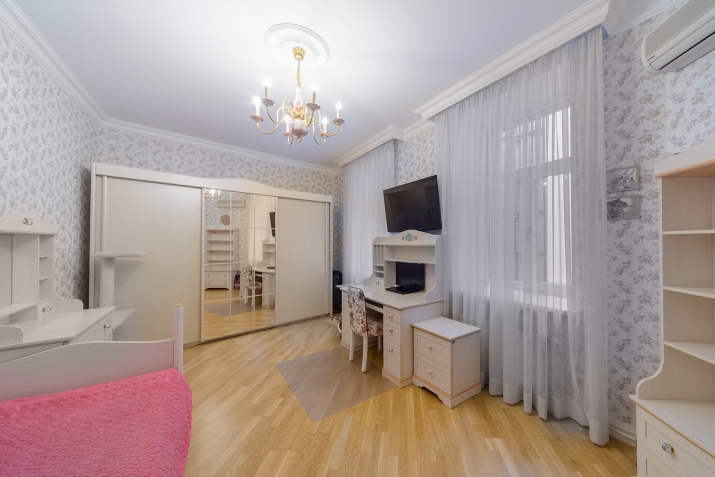 Pārdod dzīvokli, Dzirnavu iela 70, Rīga, Labais krasts, Centrs / 262 000 € 17