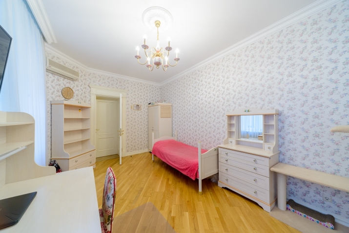 Pārdod dzīvokli, Dzirnavu iela 70, Rīga, Labais krasts, Centrs / 262 000 € 16