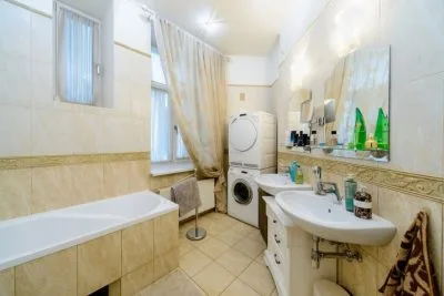 Pārdod dzīvokli, Dzirnavu iela 70, Rīga, Labais krasts, Centrs / 262 000 € 22