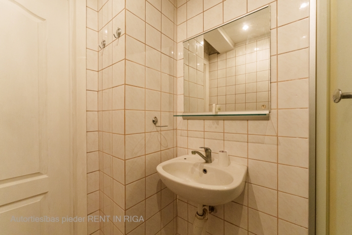 Pārdod dzīvokli, Kazarmu iela 10, Rīga, Labais krasts, Centrs / 45 000 € 14