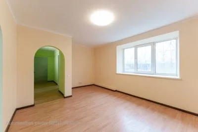 Pārdod dzīvokli, Kazarmu iela 10, Rīga, Labais krasts, Centrs / 45 000 € 1