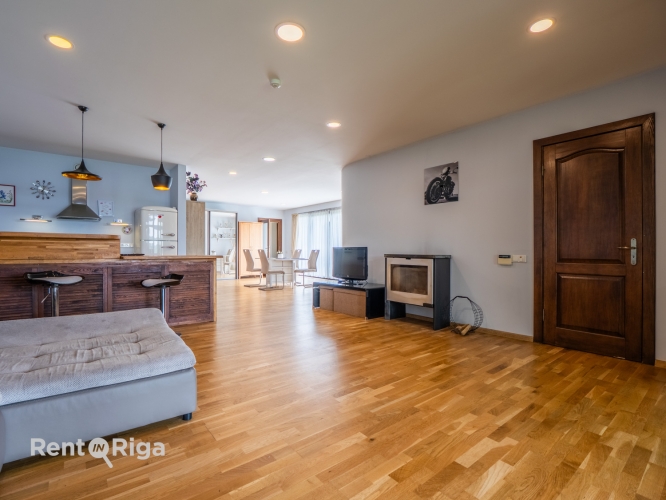 Izīrē māju, Vabu iela 11a, Rīga, Labais krasts, Vecāķi / 2 200 € 13