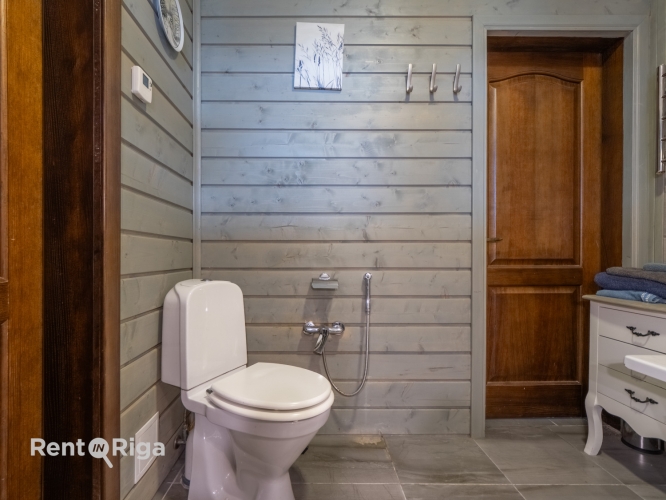 Izīrē māju, Vabu iela 11a, Rīga, Labais krasts, Vecāķi / 2 200 € 17