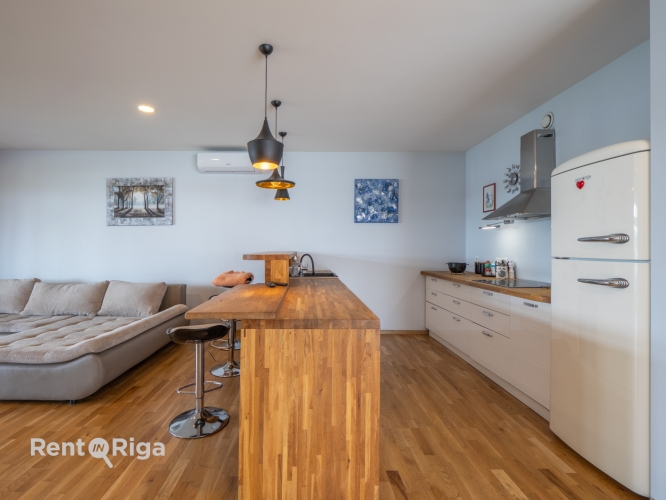 Izīrē māju, Vabu iela 11a, Rīga, Labais krasts, Vecāķi / 2 200 € 20