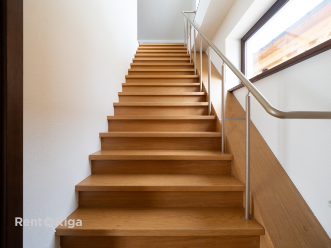 Izīrē māju, Vabu iela 11a, Rīga, Labais krasts, Vecāķi / 2 200 € 27