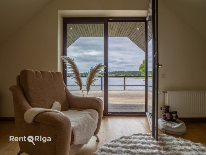 Izīrē māju, Vabu iela 11a, Rīga, Labais krasts, Vecāķi / 2 200 € 28