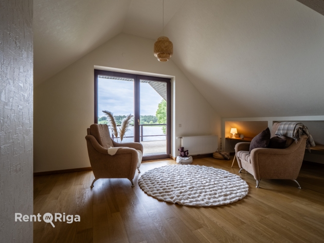 Izīrē māju, Vabu iela 11a, Rīga, Labais krasts, Vecāķi / 2 200 € 30