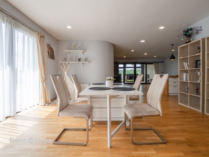 Izīrē māju, Vabu iela 11a, Rīga, Labais krasts, Vecāķi / 2 200 € 10