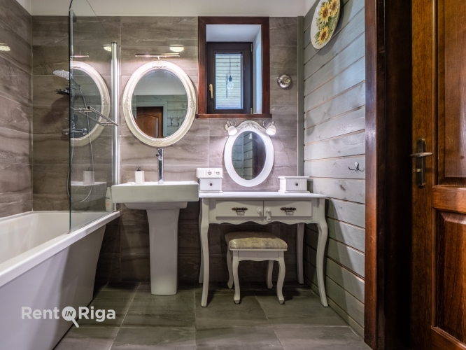 Izīrē māju, Vabu iela 11a, Rīga, Labais krasts, Vecāķi / 2 200 € 14