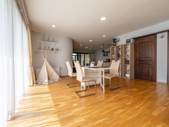 Izīrē māju, Vabu iela 11a, Rīga, Labais krasts, Vecāķi / 2 200 € 39