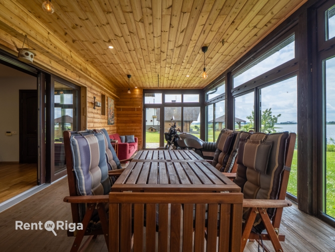Izīrē māju, Vabu iela 11a, Rīga, Labais krasts, Vecāķi / 2 200 € 47