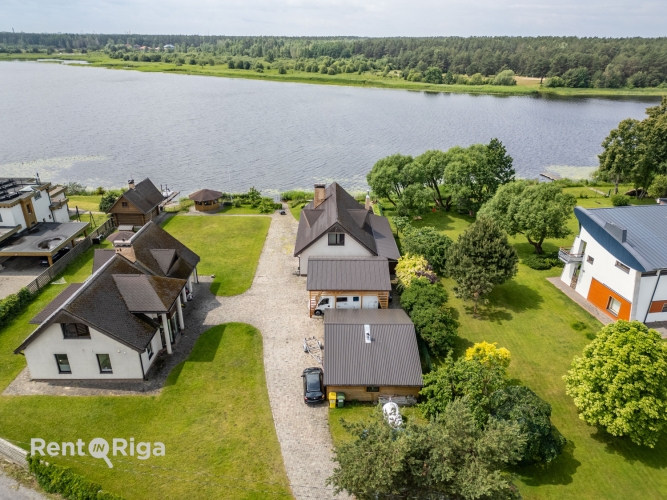 Izīrē māju, Vabu iela 11a, Rīga, Labais krasts, Vecāķi / 2 200 € 52