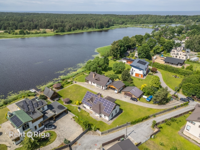 Izīrē māju, Vabu iela 11a, Rīga, Labais krasts, Vecāķi / 2 200 € 53