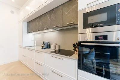 Izīrē dzīvokli, Raiņa bulvāris iela 27, Rīga, Labais krasts, Centrs / 2 000 € 5