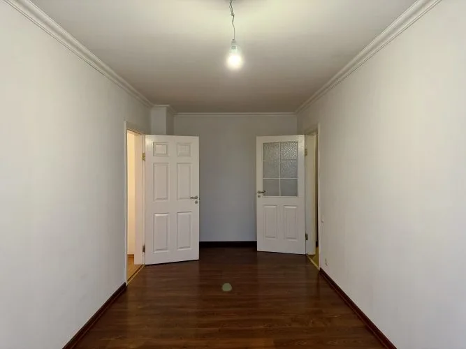 Izīrē dzīvokli, Ādmiņu iela 8, Rīga, Labais krasts, Centrs / 400 € 9