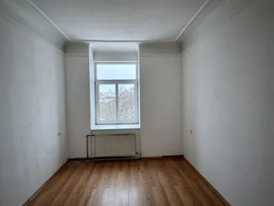 Izīrē dzīvokli, Ādmiņu iela 8, Rīga, Labais krasts, Centrs / 400 € 5