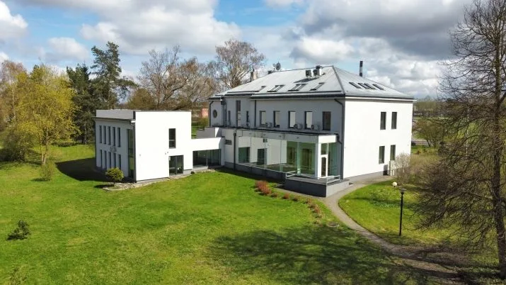 Tīraines iela 1 2