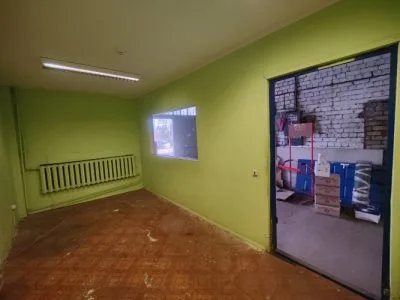 Izīrē tirdzniecības telpas, Ģerāniju iela 5, Rīga, Kreisais krasts, Imanta / 1 107 € 8