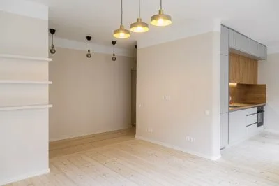 Pārdod dzīvokli, Valdemāra iela 40, Rīga, Labais krasts, Centrs / 119 990 € 2