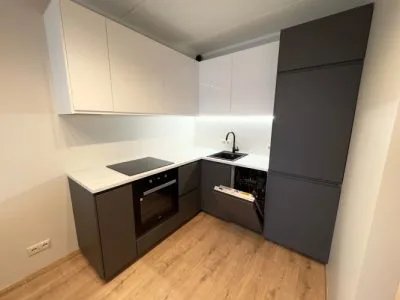 Pārdod dzīvokli, Dzelzavas iela 108, Rīga, Labais krasts, Purvciems / 110 000 € 1
