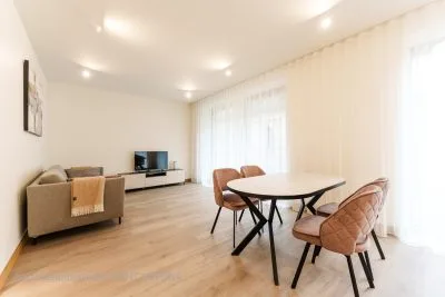 Izīrē dzīvokli, Vilandes iela 11, Rīga, Labais krasts, Centrs / 1 990 € 8