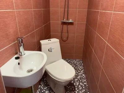Izīrē dzīvokli, Ādmiņu iela 8, Rīga, Labais krasts, Centrs / 380 € 7