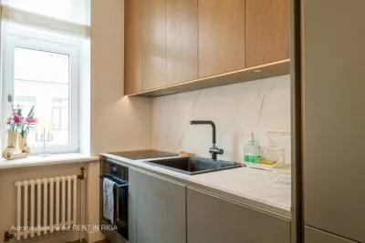 Pārdod dzīvokli, Baznīcas iela 27/29, Rīga, Centrs / 250000 € 7