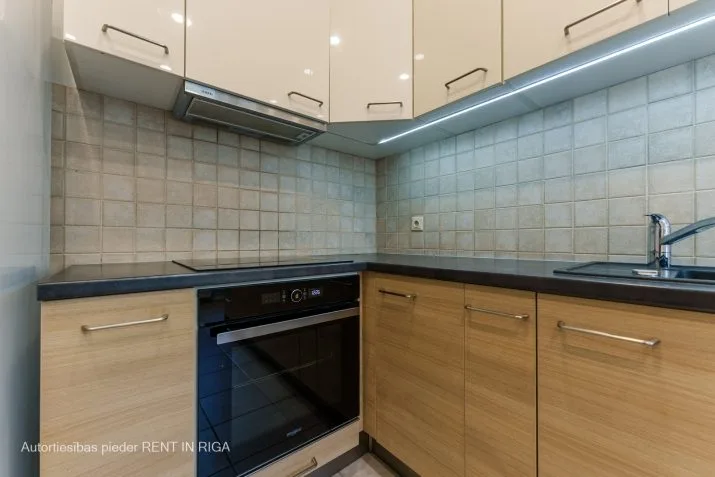 Izīrē dzīvokli, Tērbatas iela 9/11, Rīga, Labais krasts, Centrs / 900 € 12