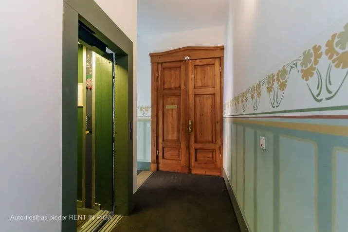 Izīrē dzīvokli, Tērbatas iela 9/11, Rīga, Labais krasts, Centrs / 900 € 23