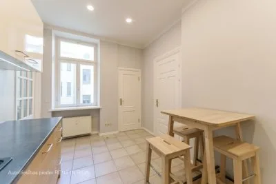 Izīrē dzīvokli, Tērbatas iela 9/11, Rīga, Labais krasts, Centrs / 900 € 8