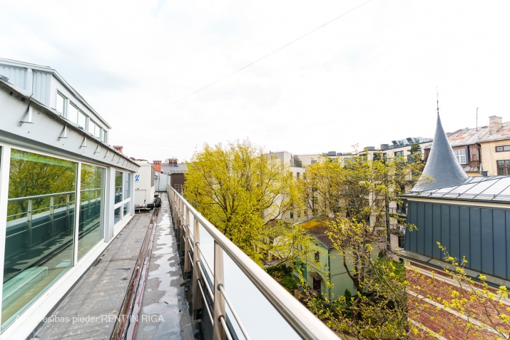 Izīrē biroju, Mednieku iela 4A, Rīga, Labais krasts, Centrs / 5 103 € 8