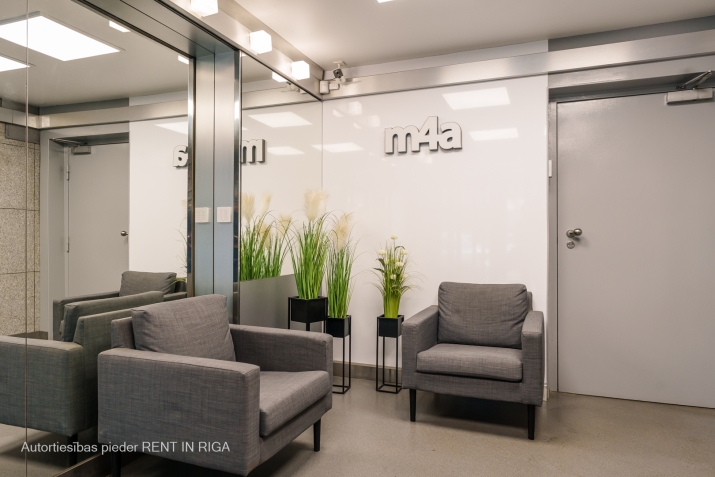 Izīrē biroju, Mednieku iela 4A, Rīga, Labais krasts, Centrs / 5 103 € 14