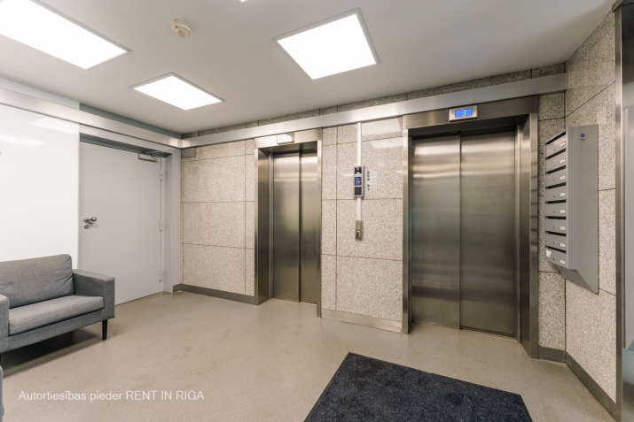 Izīrē biroju, Mednieku iela 4A, Rīga, Labais krasts, Centrs / 5 103 € 15