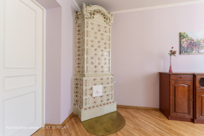 Izīrē dzīvokli, Dzirnavu iela 70, Rīga, Labais krasts, Centrs / 890 € 15