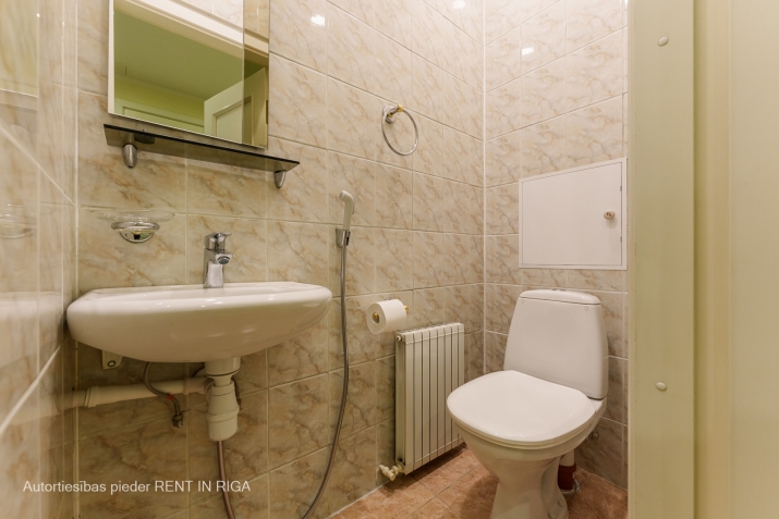 Izīrē dzīvokli, Dzirnavu iela 70, Rīga, Labais krasts, Centrs / 890 € 27