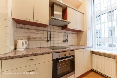 Izīrē dzīvokli, Dzirnavu iela 70, Rīga, Labais krasts, Centrs / 520 € 6