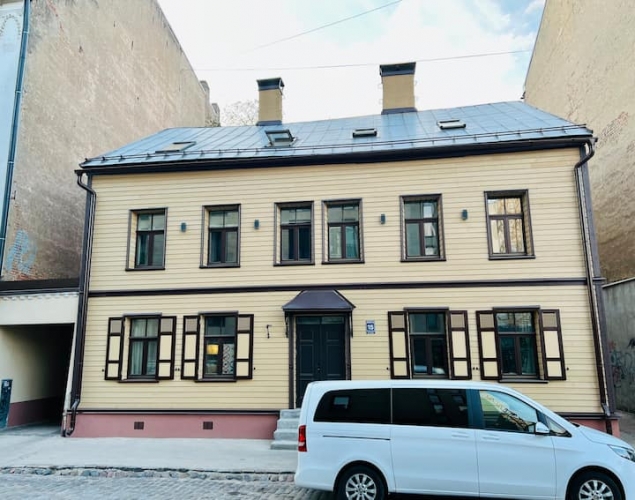 Izīrē dzīvokli, Strēlnieku iela 15, Rīga, Labais krasts, Centrs / 600 € 20