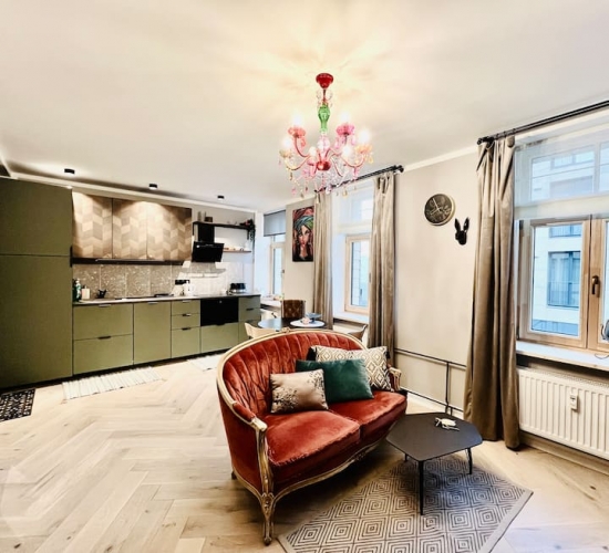 Izīrē dzīvokli, Strēlnieku iela 15, Rīga, Labais krasts, Centrs / 600 € 9