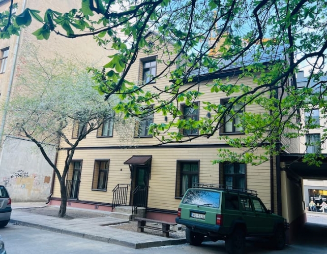 Izīrē dzīvokli, Strēlnieku iela 15, Rīga, Labais krasts, Centrs / 600 € 17