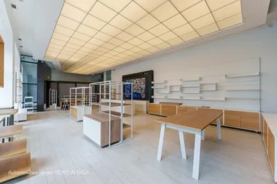 Izīrē tirdzniecības telpas, Aspāzijas bulvāris iela 24, Rīga, Labais krasts, Vecrīga / 3 760 € 3