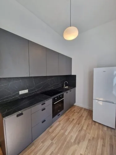 Izīrē dzīvokli, Skolas iela 13, Rīga, Labais krasts, Centrs / 700 € 3