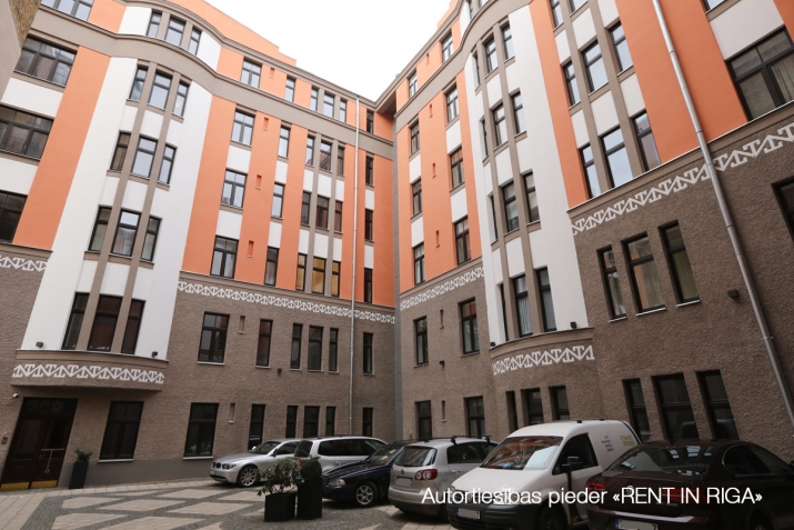 Apartment For Sale, Blaumaņa street 12, Rīga, Labais krasts, Centrs / 340 000 € 17