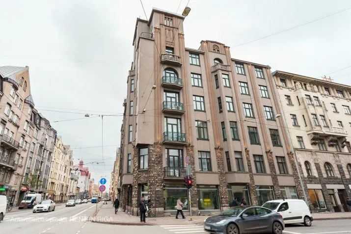 Čaka iela 69 28