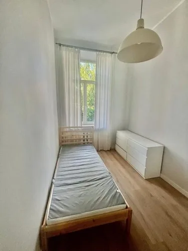 Izīrē dzīvokli, Skolas iela 13, Rīga, Labais krasts, Centrs / 840 € 7
