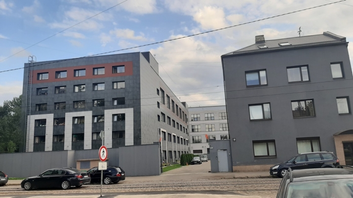 Izīrē dzīvokli, Latgales iela 146A, Rīga, Labais krasts, Maskavas forštate / 380 € 15