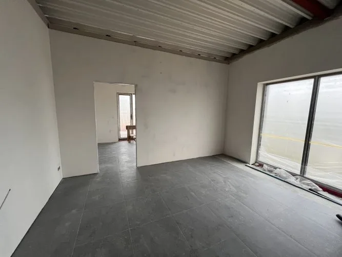 Izīrē tirdzniecības telpas, Krasta iela 83A, Rīga, Labais krasts, Centrs / 3 800 € 8