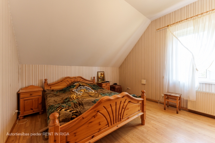 Izīrē māju, Upesciema iela 50, Rīga, Labais krasts, Berģi / 1 000 € 13