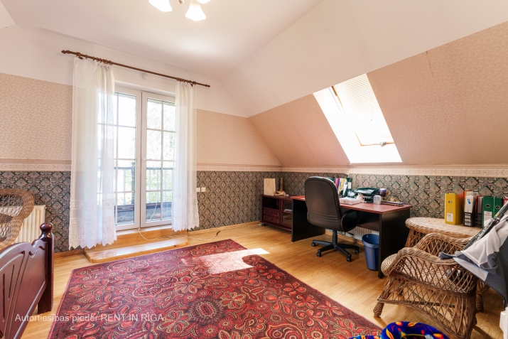 Izīrē māju, Upesciema iela 50, Rīga, Labais krasts, Berģi / 1 000 € 10